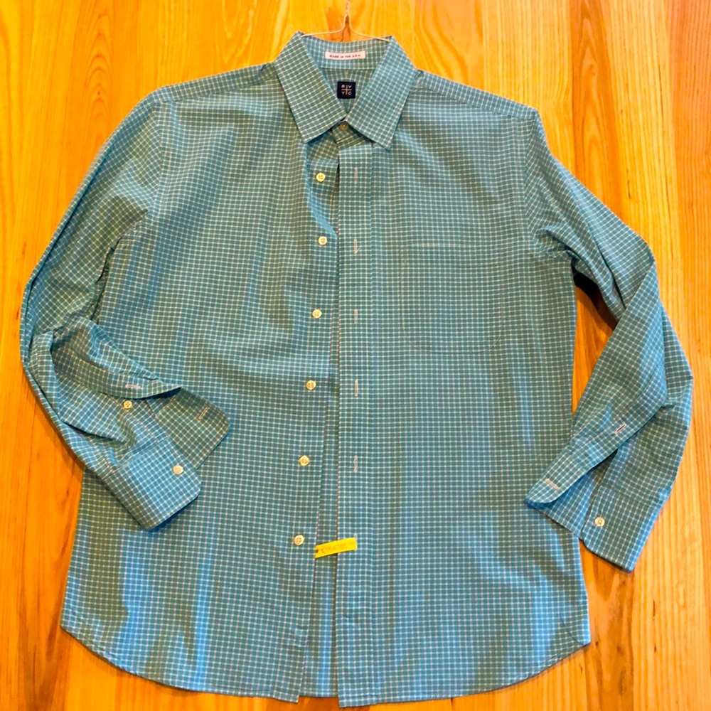Great casual dress shirt to meet the parents